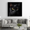 tableau chat noir yeux jaunes carre 3.webp